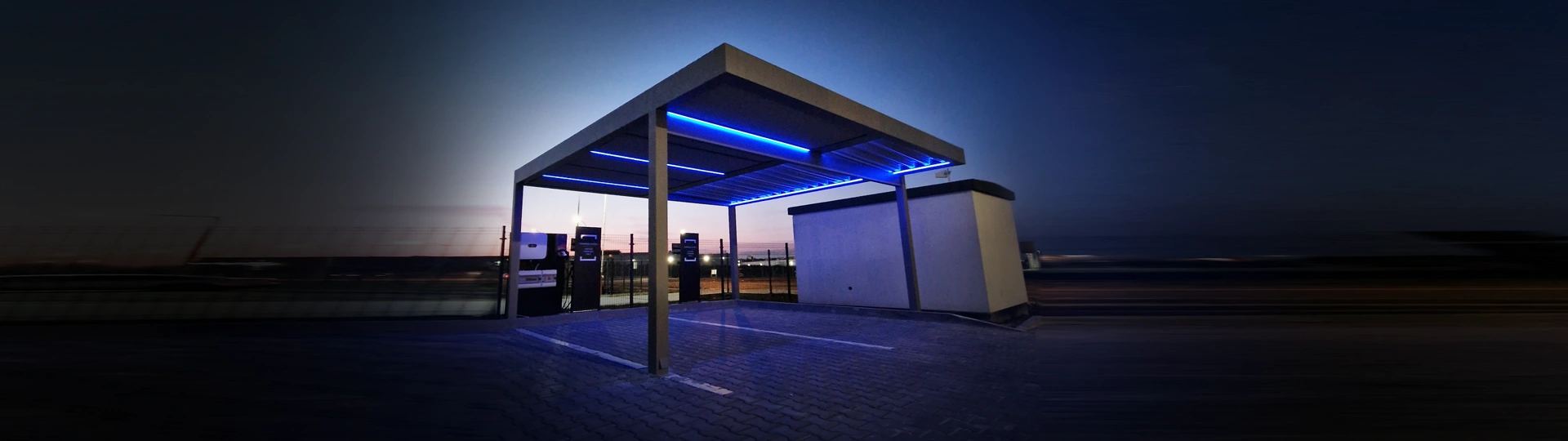 Pergola ar garažas – ką pasirinkti? Abiejų sprendimų privalumai ir trūkumai